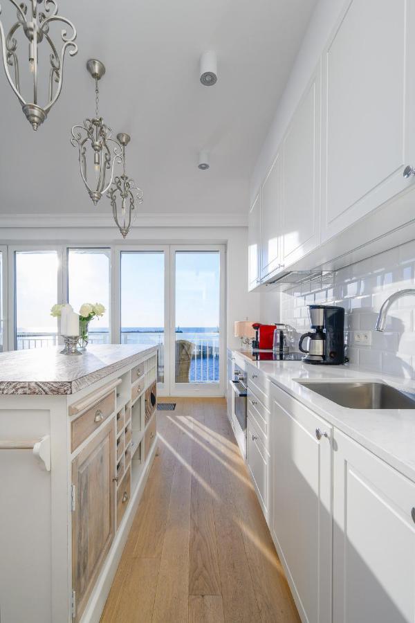 Sunset Boulevard 1 Apt 9 Bulwar Zachodzacego Slonca 1 W Marina Royale Darlowko Exterior photo