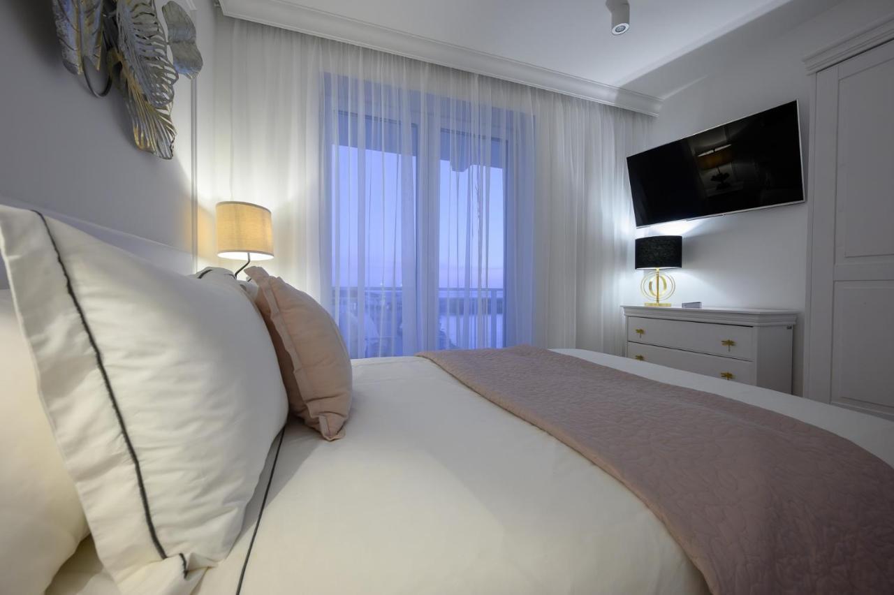 Sunset Boulevard 1 Apt 9 Bulwar Zachodzacego Slonca 1 W Marina Royale Darlowko Exterior photo